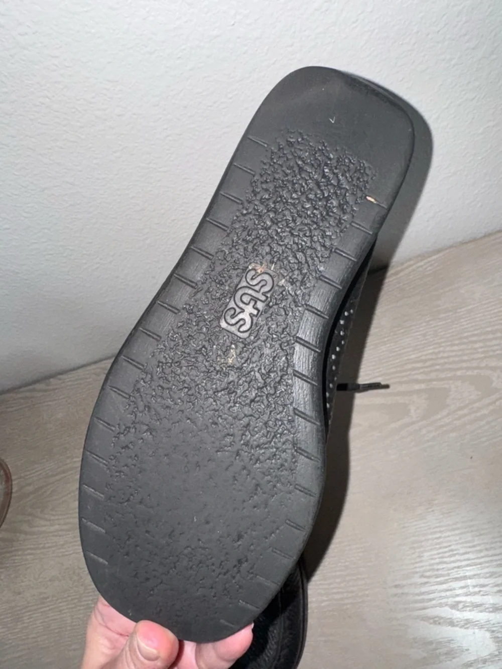 SAS genuine black